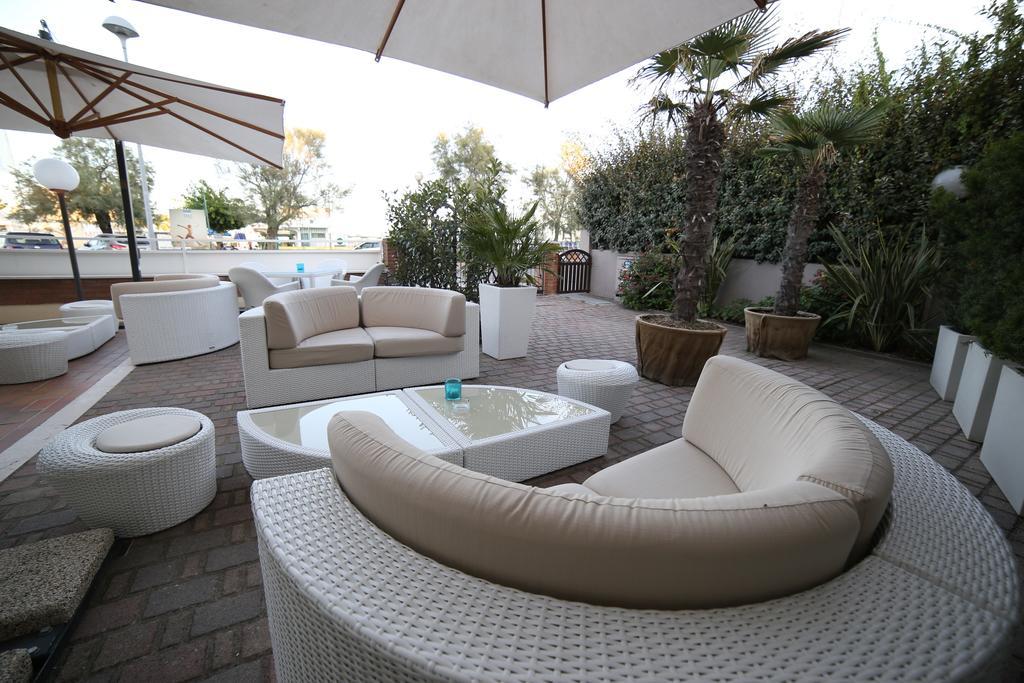 Sportur Club Hotel Cervia Exterior photo