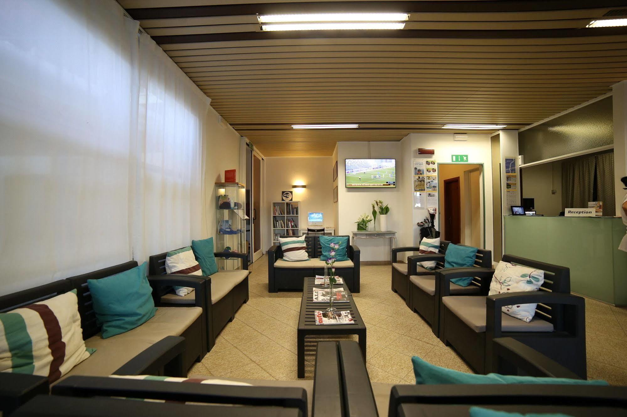Sportur Club Hotel Cervia Exterior photo